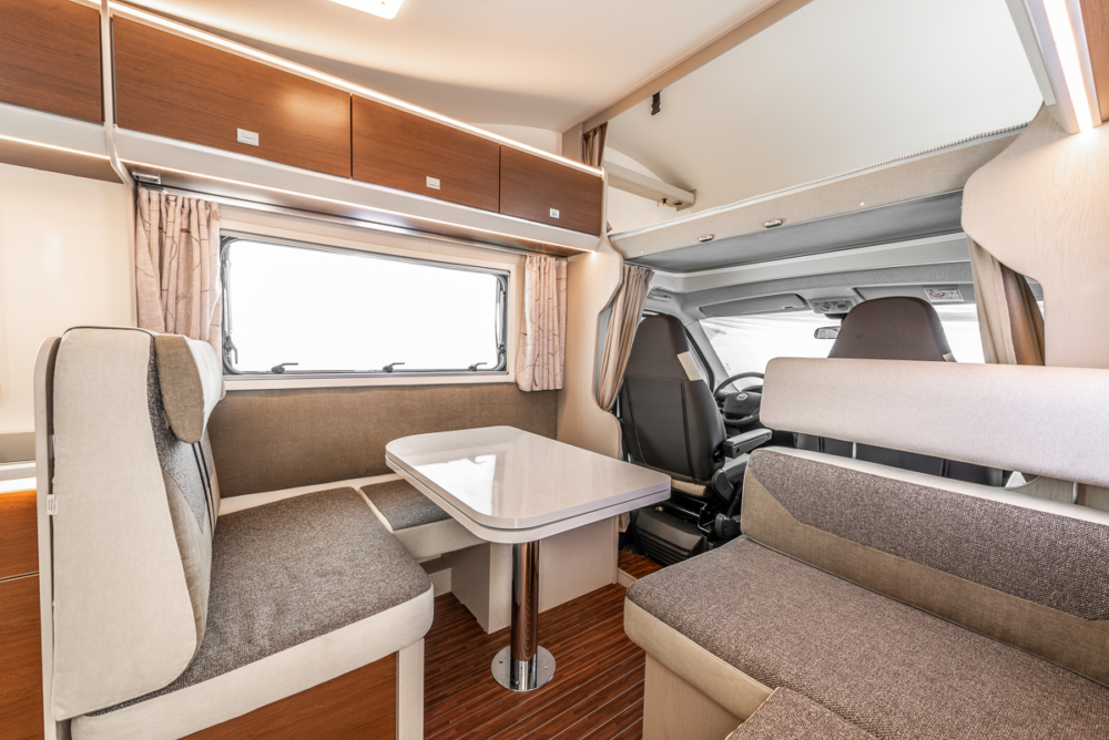 Seal_50_007-1000×668